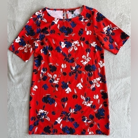 BANANA Republic red Floral round neck Shift Dress Size 10 - Picture 1 of 8